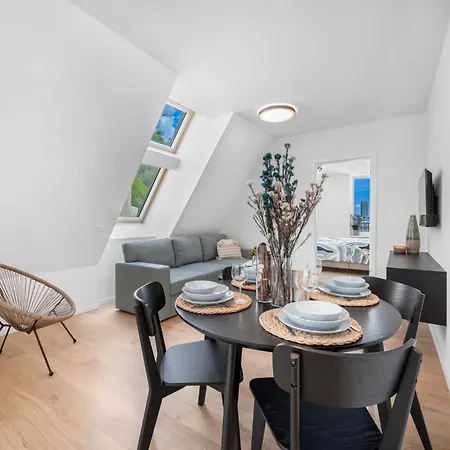 Castle And Danube View Apartment Pressburg