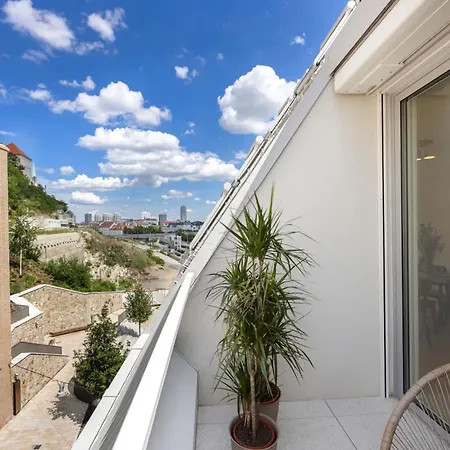 Lägenhet Castle And Danube View