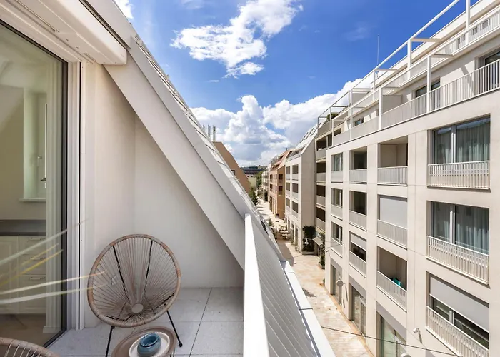 Castle And Danube View Lägenhet *